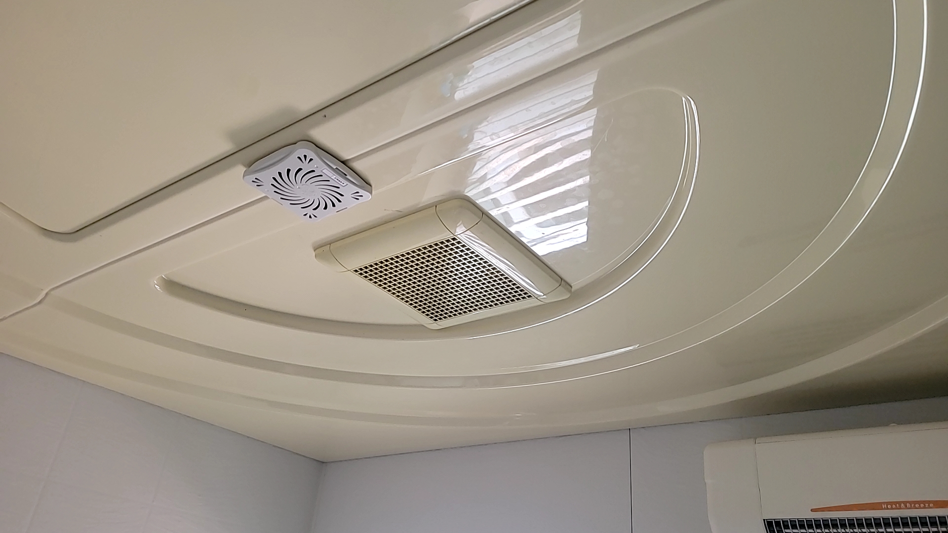 名古屋市中区浴室天井換気扇換気扇取り替え工事